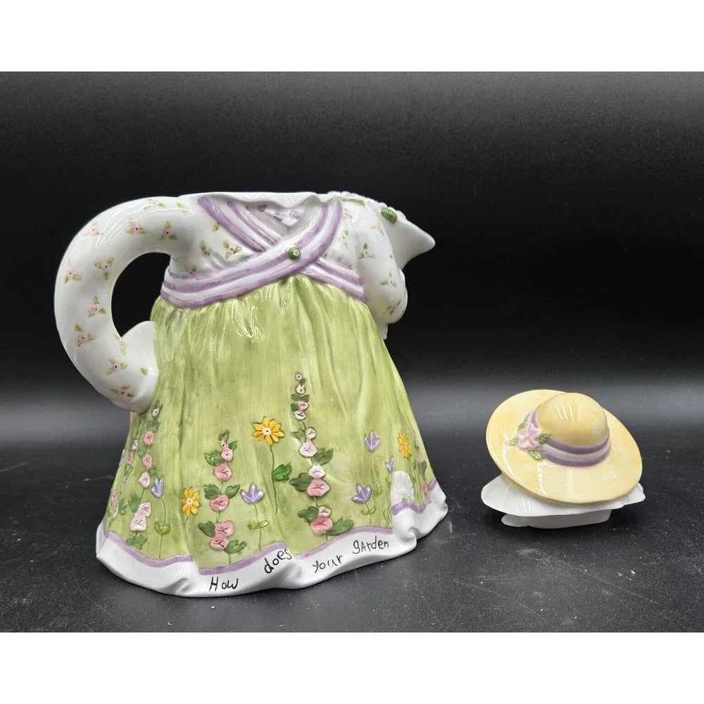 Storybook Village Collection Mary Mary Quite Contrary Tea Set‎ Dept 56 w/ box
